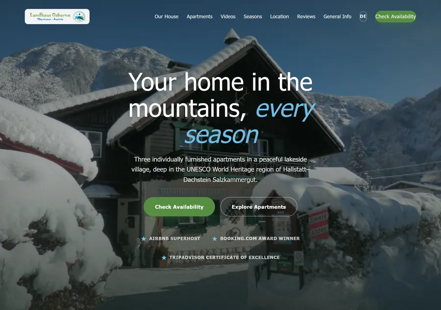 The Landhaus Osborne homepage: a snow-covered alpine guesthouse